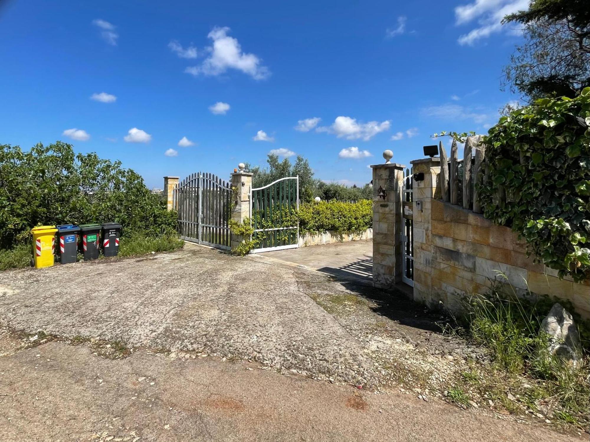 Music House A Castellana Grotte Confinante Via Per Turi 500M Dalle Grotte Eksteriør bilde